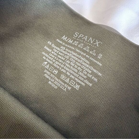 SPANX seamless Camo Leggings - Picture 6 of 8